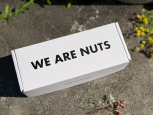 LINE_ALBUM_We are nuts_白卡印黑_玻璃罐_260129_5