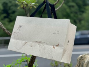 LINE_ALBUM_採涎人_紙袋_260521_6